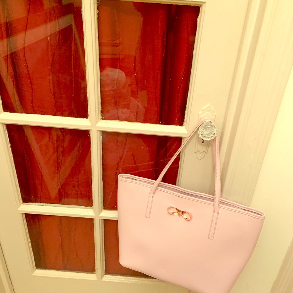Fashionable Ted Baker Tote